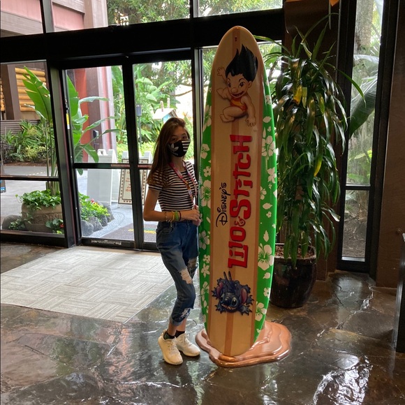 Meet your Posher, Angelina - Picture 2 of 2